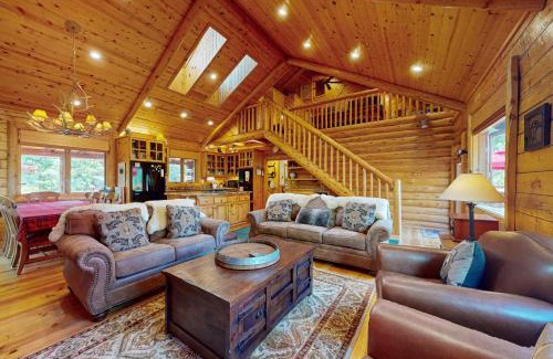 Upper Moonridge Casa | Branchwater Lodge #569