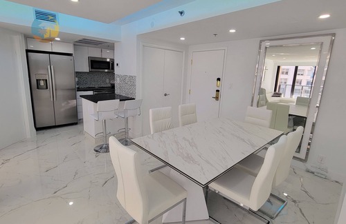 Miami Beach Apartamento | Brand New 2023 Modern 3 Bedroom on the Beach - 11AE