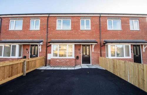 Bootle Casa | Brand-New 3-Bed Home - Liverpool