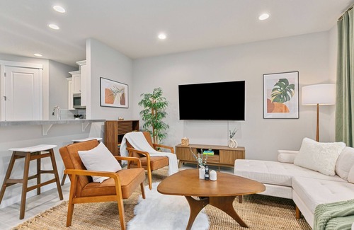 Clark County Casa | Brand New 3Br Home EV Charging｜WFH Ready｜Flex Lease｜Pet-Friendly #42063