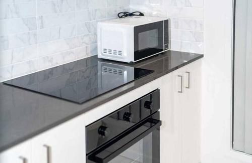 Park Ridge Casa | Brand New 4BR Family Oasis Easy Brisbane Access