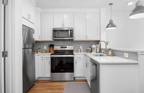 Traverse City Condominio | Brand New Condo with Patio!