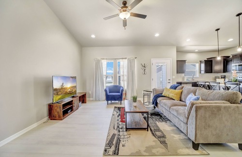 Twin Falls Casa | ✨ Brand NEW construction house in Sunterra ☀️