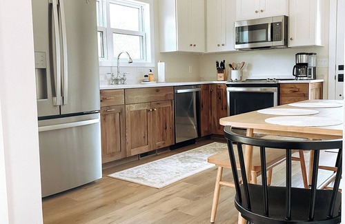 Sister Bay Cabaña | Brand new cottage a few minutes from downtown Sister Bay and Lake Michigan.