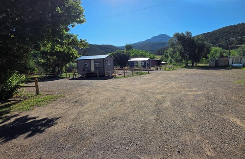 Trinidad Cabina | Brand new Cozy 1 bedroom Cabin w/MT View in a quiet and safe neighborhood.