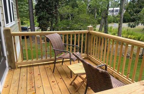 Wilmington Cabaña | Brand New Custom 1BR 1BA Cozy Creekside Cottage on Wilmington's Cross City Trail