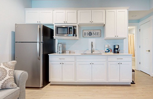 Avon Casa | Brand New Downstairs Duplex in Avon, NC with Wifi and a short walk to the Beach