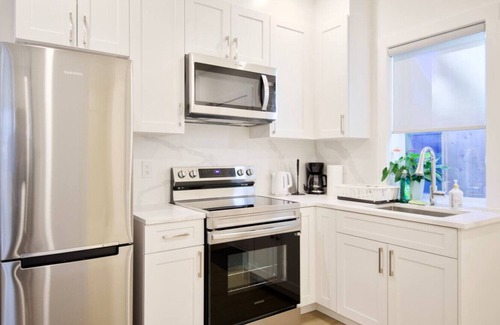 Dunbar Casa | Brand New Entire Guest House