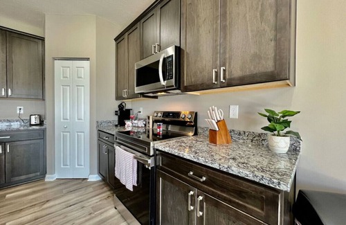 Lindenwald Casa | Brand new Executive home in Liberty Twp, Ohio