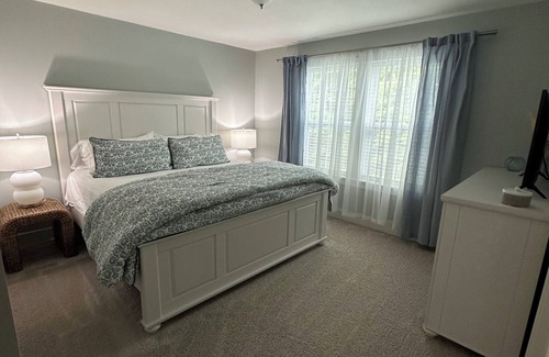 South Haven Complejo | Brand New! Harbor Hideaway Home in Harbor Club, just steps from the Black River!