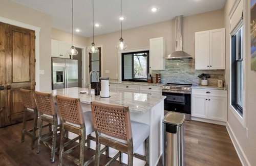 Bolivar Casa | Brand new home in Historic Harpers Ferry - Barrel Sauna - Fire Pit - Luxury!