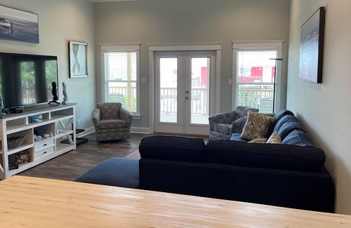 Fort Morgan Pines Casa | Brand New Home with Amazing Bay Views and 1-1/2 Block Walk to Gulf of Mexico