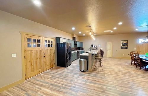 Tombstone Casa | Brand New House Right on Allen St one Block from the Birdcage