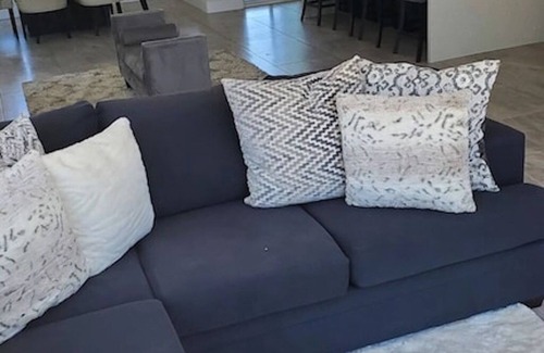 Victorville Casa | BRAND NEW LISTING! LUXURY MODERN HOME! GOLF COURSE VIEW!