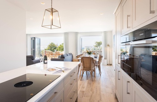 Constantine Bay Casa | Brand New Luxury villa on Treyarnon Beach sleeps 8, Dog Friendly