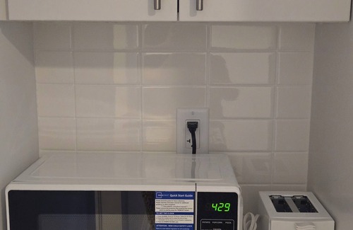 West Oak Trails Casa | Brand new Modern 4 Bedroom Home in prestigious Oakville community