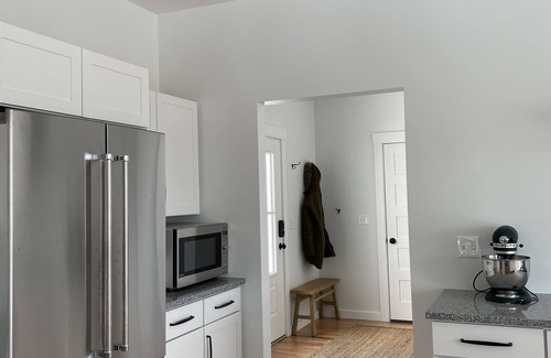 Owls Head Casa | Brand new modern farmhouse with harbor views