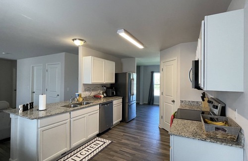 Taylor Casa | Brand New Modern Home