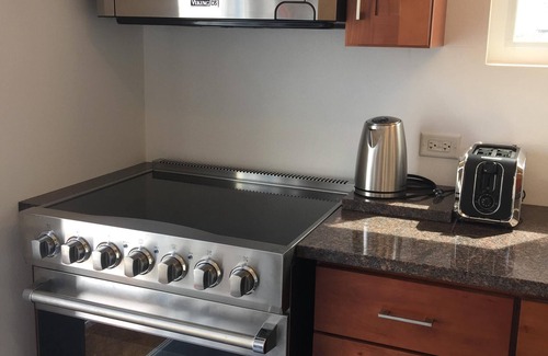 Southampton Apartamento | Nuevo, moderno, luminoso, encantador pequeño apartamento lleno de lujos