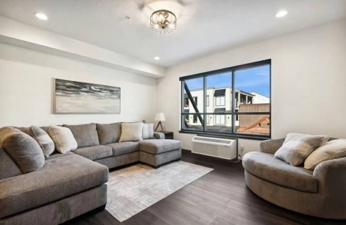 Columbia Falls Condominio | Brand New Nucleus Loft Near Glacier National Park