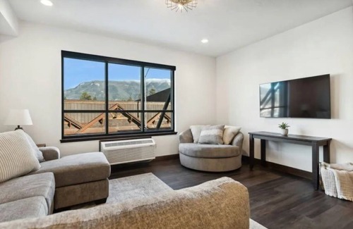 Columbia Falls Condominio | Brand New Nucleus Loft Near Glacier National Park
