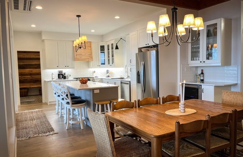 Blaine Casa | Brand New Ocean Front Beach Home on Drayton Harbor w/ Hot Tub