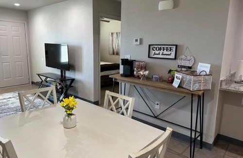 Clovis Apartamento | Brand New Rest and Relaxation Apartments