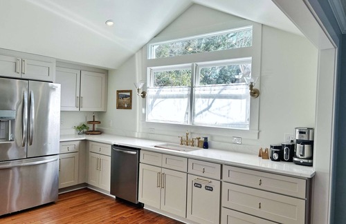 Durham Casa | Brand New Restoration! Duke West Bungalow