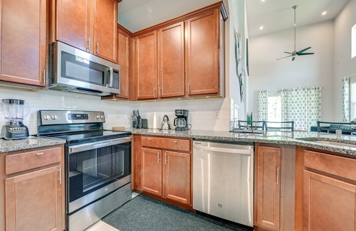 Seffner Community Alliance Casa | Brandon Hideaway – Top Suite/Single room with shared bathroom