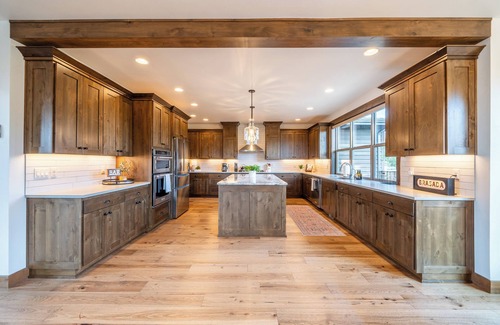 Powell Butte Casa | Brasada Quail Run - Sleeps 10, Bicycles, PingPong, Yard, Bonus room