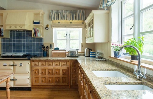 Brayford Casa | Bratton Mill Farmhouse - Capacidad 8 en 4 habitaciones