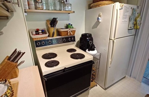 Au Gres Casa | Brawny Lass - AuGres