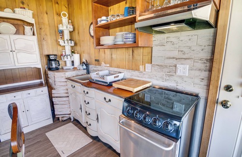 Yachats Casa | Breakers ~ Ocean Front!