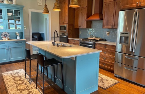 Ramblewood Casa | Breathtaking country home minutes to town-Great PSU football weekend house!