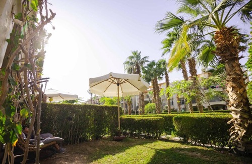 Sahl Hasheeh Apartamento | Breathtaking Red Sea Shore 1 bedroom modern vacation apartment in luxury resort