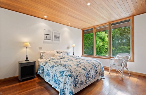 Guerilla Bay Casa | Breathtaking Clifftop Retreat