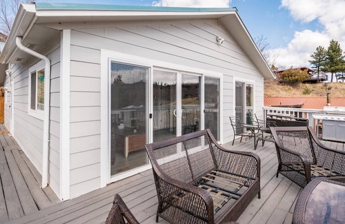 Fort Collins Casa | Breathtaking lakefront at Horsetooth Inlet Bay