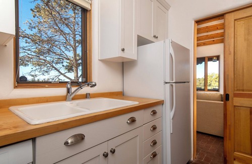 Northeast Santa Fe Casa | Breathtaking views just minutes from the Santa Fe Plaza.
