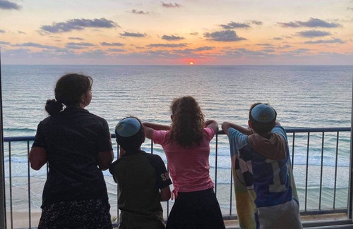Netanya Apartamento | ¡Vistas que quitan el aliento! Nuevo departamento de lujo. en Nitza