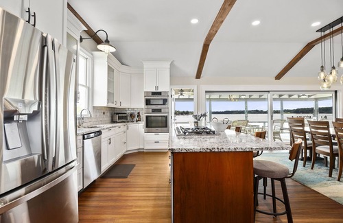 Chestertown Casa | Breathtaking waterfront home on the Chester River