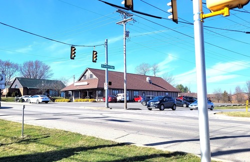 Grove City Apartamento | Breckenridge Suites #1 - Charming 1-Bedroom Suite near Grove City Memorial Park