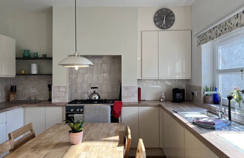Newport Casa | Brecon View by Switchback Stays