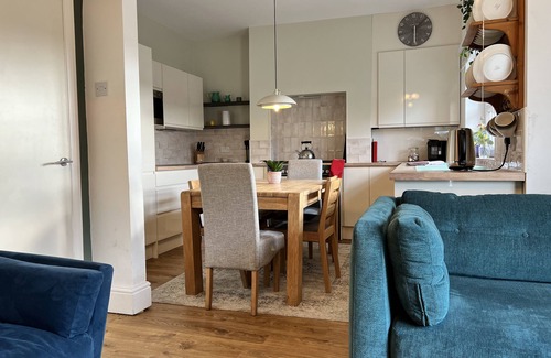Newport Casa | Brecon View by Switchback Stays