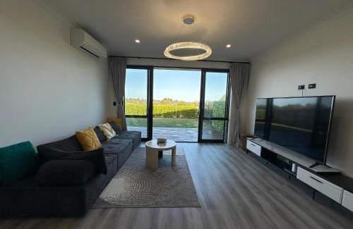 Greerton Casa | Breeze Retreat