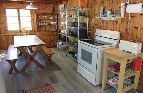 Tobermory Casa | Breezy Bay Waterfront Cottage