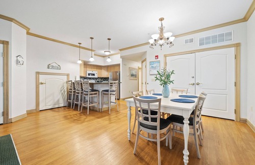 Sheboygan Condominio | Breezy Beach - Villa 75 Steps from Lake Michigan