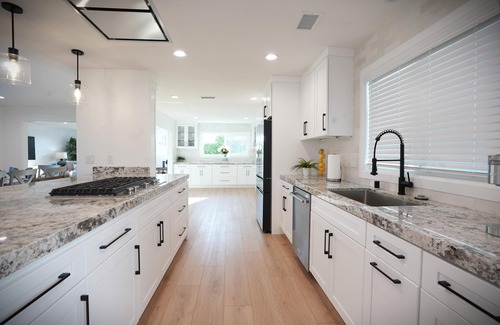 Orange Casa | Breezy Pool/Jac Home: 2 EnSuites & Game Room