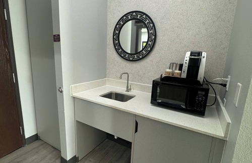 Brentwood Hotel | Brentwood Suites Nashville, an Ascend Collection Hotel