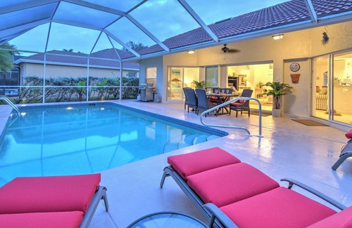 Central Naples Casa | Briarwood Palms - Fabulous Lakeside Home con piscina privada, Briarwood, Nápoles