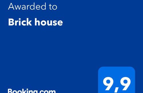 Donje Polje Casa | Brick house